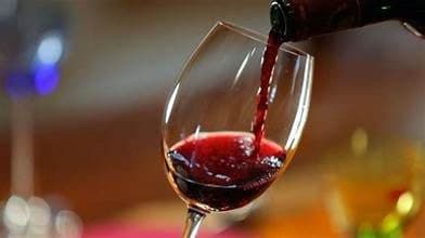 Vin la Pahar