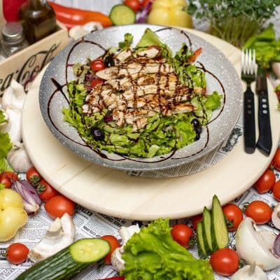 Salata fresh cu Piept de pui la gratar